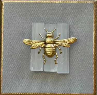 Bee Crystal - Gray